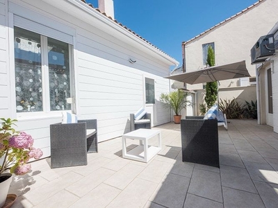 Vente maison 6 pièces 206 m²