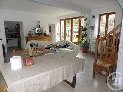 Vente maison 8 pièces 392.49 m²