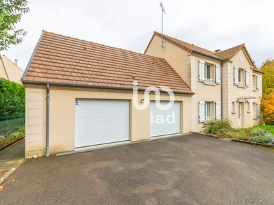 Vente maison 9 pièces 180 m²