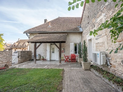 Vente maison 9 pièces 350 m²