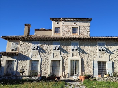 Vente villa 10 pièces 382 m²