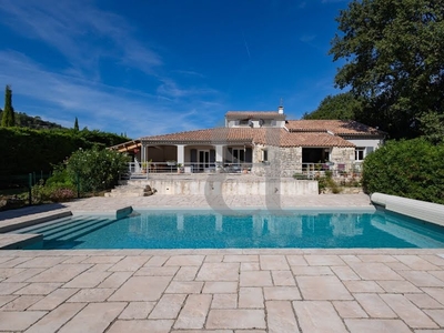 Vente villa 7 pièces 270 m²