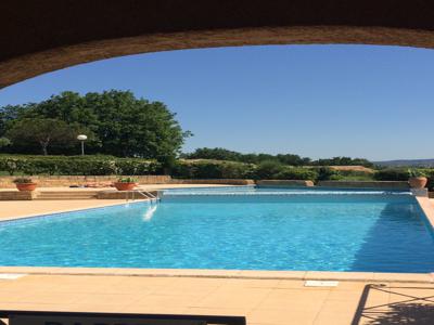 Location dans une résidence avec piscine à Saint Martin D’Ardèche
