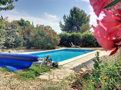 Maison de luxe de 6 pièces en vente à Gignac, France