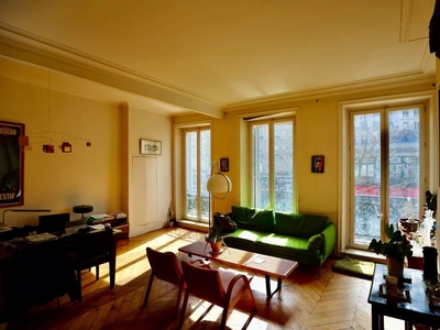 Appartement de luxe 3 chambres en vente à Canal Saint Martin, Château d’Eau, Porte Saint-Denis, France