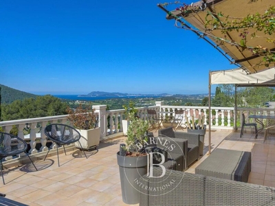 Maison de 5 pièces de luxe en vente à Carqueiranne, Provence-Alpes-Côte d'Azur