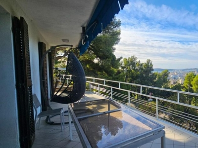 Maison de luxe de 3 chambres en vente à Toulon, France
