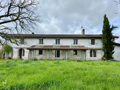 Maison T7 Saint-Sulpice-de-Pommiers