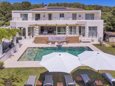 10 room luxury Villa for sale in Valbonne, French Riviera