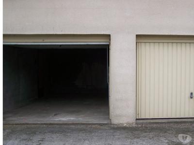 Loue Garage à Eu L: 6m 30 X 3m50 - idéal stockage - libre