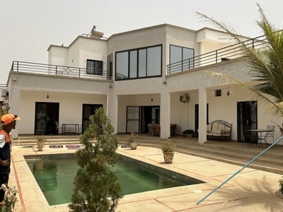 Somone - Belle villa de 4 chambres avec piscine