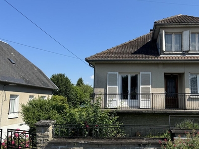 Vente maison 3 pièces 82 m² Bourganeuf (23400)