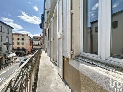 Appartement 4 pièces de 93 m² à Saint-Affrique (12400)