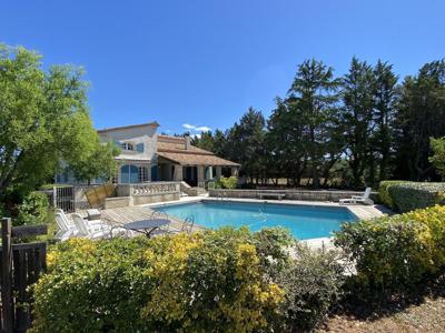 9 room luxury House for sale in Uzès, France