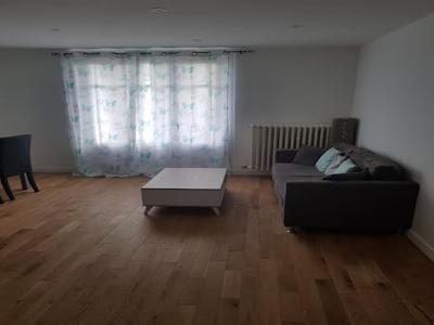 Location meublée appartement 4 pièces 64 m²
