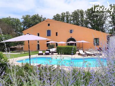 Villa de luxe de 14 pièces en vente D4100, Roussillon, Vaucluse, Provence-Alpes-Côte d'Azur