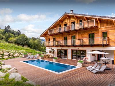 Chalet de luxe de 7 chambres SOUS OFFRE à Saint Gervais les Bains, au calme vue magnifique du Mont Blanc