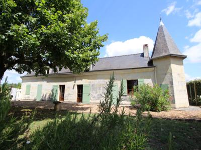 Charmante propriété de caractère de 4 chambres avec piscine proche de la Loire au nord de Saumur