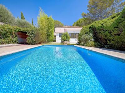 Villa de luxe de 4 pièces en vente Mougins, Provence-Alpes-Côte d'Azur