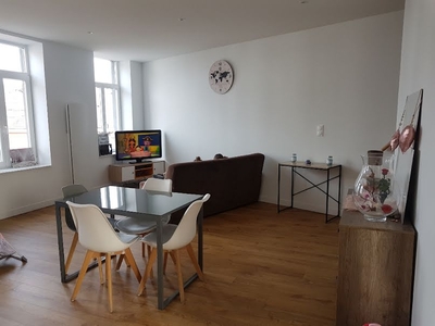 Location appartement 5 pièces 93 m²