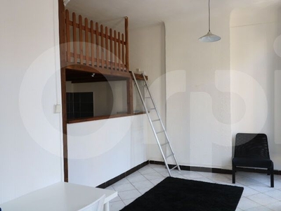 Location meublée appartement 1 pièce 27.79 m²