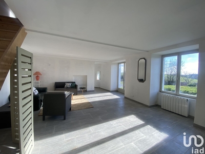 Maison 6 pièces de 128 m² à Breuil-Barret (85120)