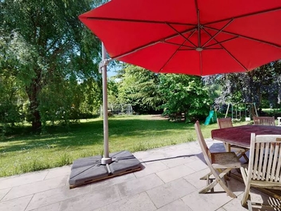 Vente maison 8 pièces 174 m²