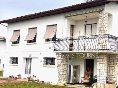 Vente maison 9 pièces 139 m² Gabarret (40310)