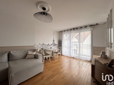 Appartement 2 pièces de 45 m² à Sucy-en-Brie (94370)