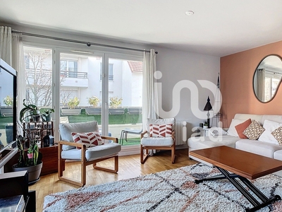 Appartement 3 pièces de 66 m² à Colombes (92700)