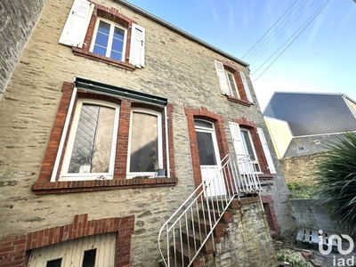 Maison 4 pièces de 97 m² à Cherbourg-en-Cotentin (50120)