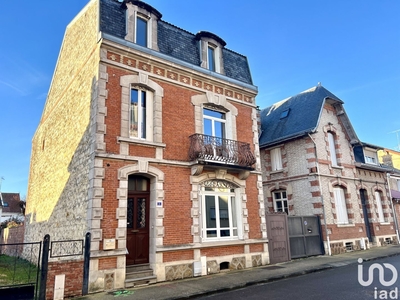 Maison 8 pièces de 165 m² à Vitry-le-François (51300)