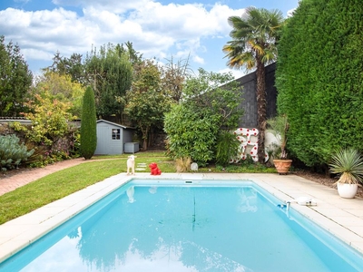 Maison de 8 chambres de luxe en vente à Angers, France