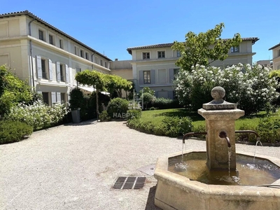 Maison de luxe de 3 chambres en vente à Saint-Rémy-de-Provence, France