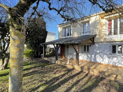 Maison 4 pièces de 89 m² à Joué-lès-Tours (37300)