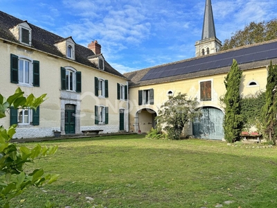 13 bedroom luxury House for sale in Pau, France