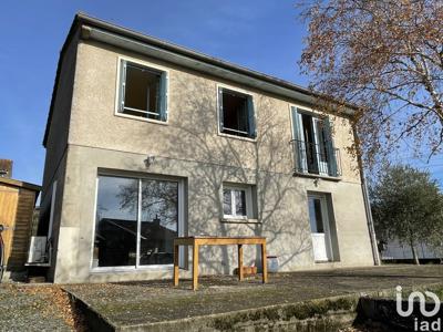 Maison 5 pièces de 124 m² à Castelnau-de-Lévis (81150)