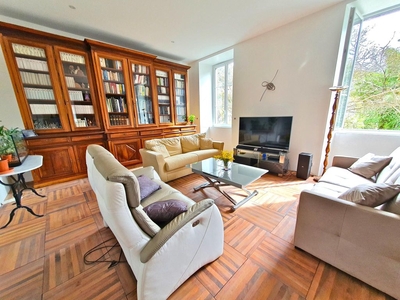 6 bedroom luxury Apartment for sale in Vals-les-Bains, France
