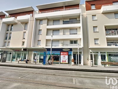 Appartement 2 pièces de 43 m² à Bordeaux (33800)