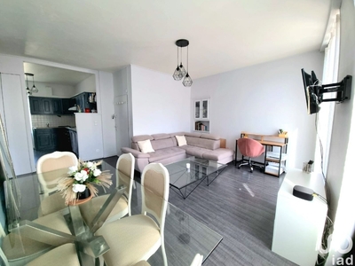 Appartement 3 pièces de 55 m² à Oyonnax (01100)