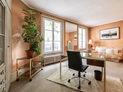 Appartement 4 pièces de 87 m² à Paris (75018)