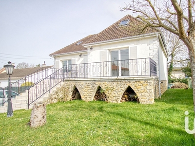 Maison 5 pièces de 140 m² à Lagny-sur-Marne (77400)