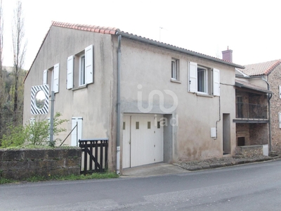 Maison 7 pièces de 160 m² à Versols-et-Lapeyre (12400)