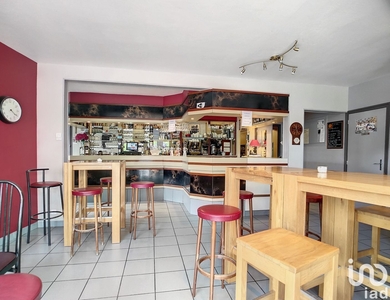 Restaurant de 1 223 m² à Guiscriff (56560)
