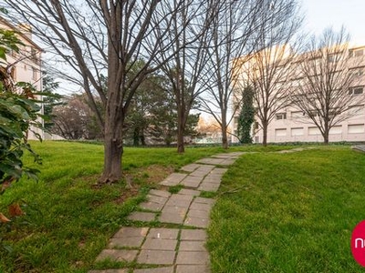 à Villeurbanne: 1 pièce, 16 m², VILLEURBANNE