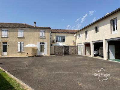 Vente maison 16 pièces 480 m² Aire-sur-l'Adour (40800)
