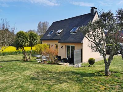Maison tout confort spacieuse dans un hameau résidentiel calme à 15 minutes des plages (Finistère, Bretagne)
