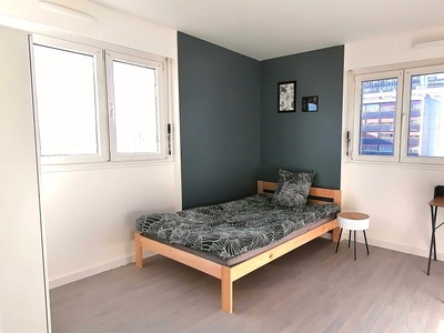 Chambre à louer dans un appartement de 5 chambres à Sarcelles