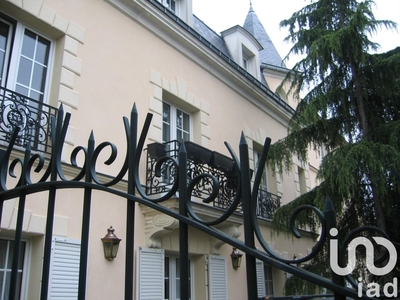 Maison 7 pièces de 235 m² à Joinville-le-Pont (94340)