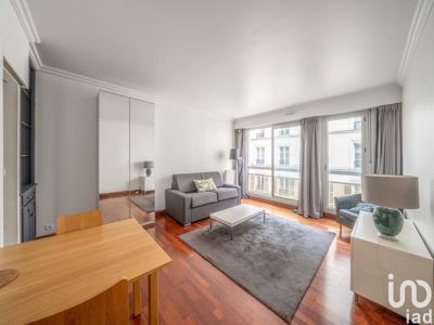 Appartement 1 pièce de 33 m² à Paris (75014)